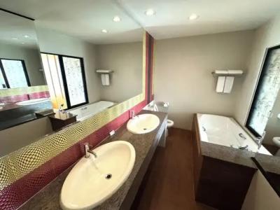 The Sunreno SHA - 217