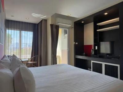 The Sunreno SHA - 44