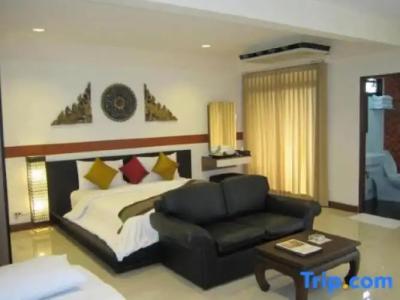 True Siam Phayathai - SHA Extra Plus Certified - 121