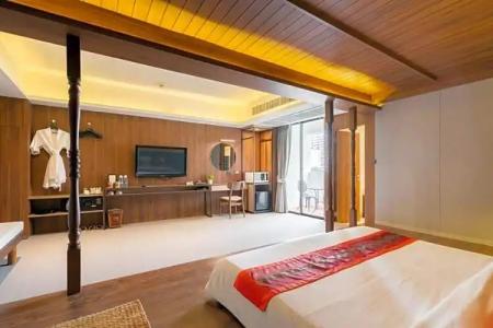 True Siam Phayathai - SHA Extra Plus Certified - 106