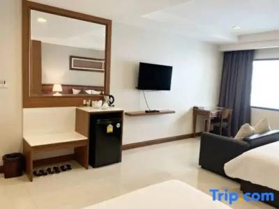 True Siam Phayathai - SHA Extra Plus Certified - 134