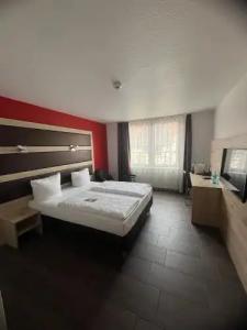 Michel Heppenheim - 52