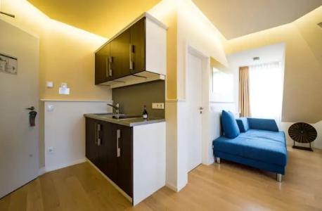 The Heidelberg Exzellenz - 22