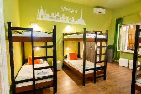 Full Moon Budapest - 38