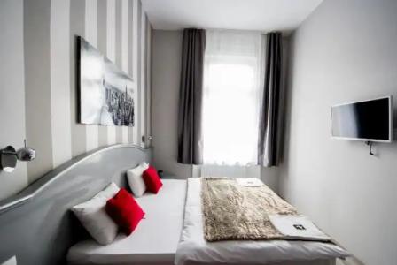 Full Moon Budapest - 46