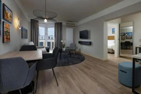 DoubleTree by Hilton Hannover Schweizerhof - 69