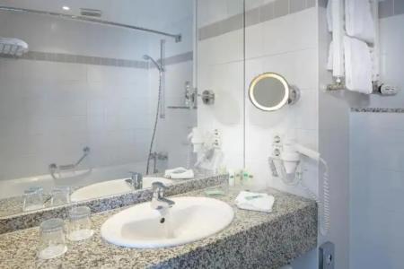 Courtyard by Marriott Hannover Maschsee - 33