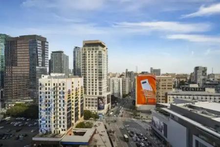 Courtyard by Marriott Los Angeles L.A. LIVE - 38