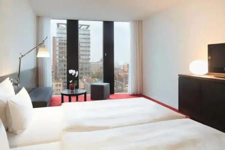 Empire Riverside - 107