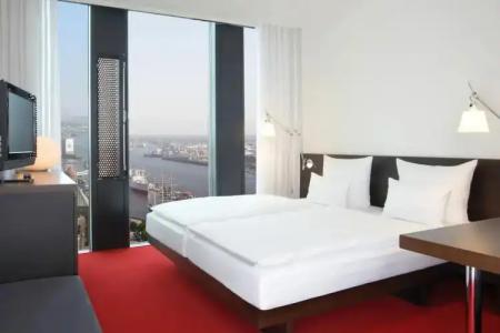 Empire Riverside - 111