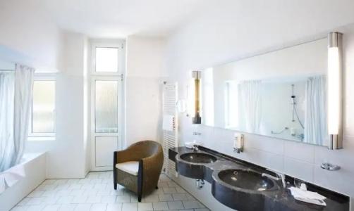 Relexa Bellevue an der Alster - 112