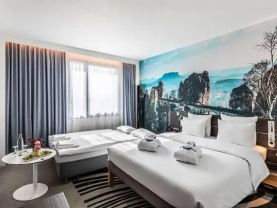 Novotel Hamburg City Alster - 35