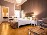 Deluxe Double room with courtyard view