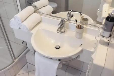 Select Tiefenthal - 44