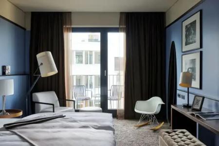 The George Hamburg - 30