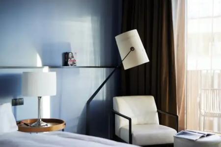 The George Hamburg - 33