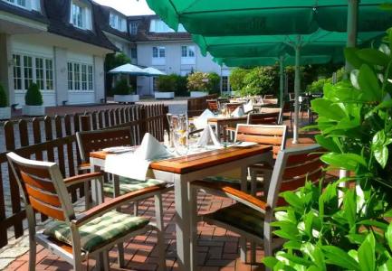 Courtyard by Marriott Hamburg Airport - 24