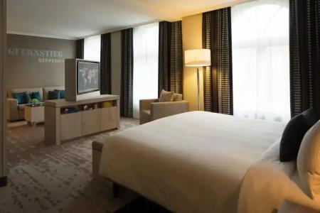 Renaissance Hamburg - 6