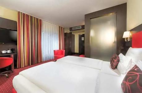 Best Western Plaza Hamburg - 40
