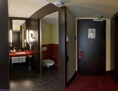Best Western Plaza Hamburg - 41