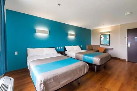 Motel 6-Laredo, TX - Airport - 85