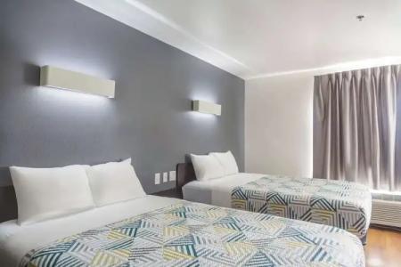 Motel 6-Laredo, TX - Airport - 70