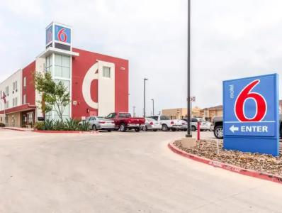 Motel 6-Laredo, TX - Airport - 69