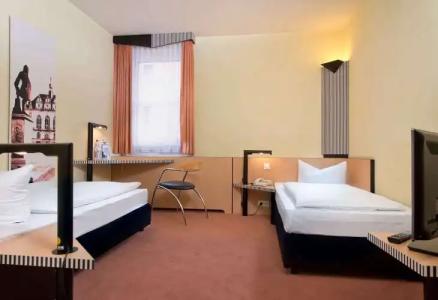 TRYP by Wyndham Halle - 1