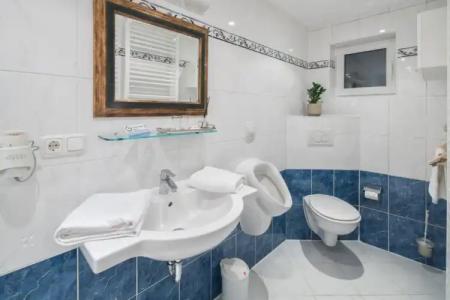 Zur Schönen Aussicht garni - 112