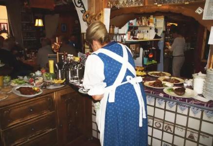 & Gasthof Fraundorfer - 9