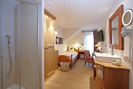 Staudacherhof in Garmisch-Partenkirchen I Blick aufs Zugspitzmassiv I einzigartige Bayurvida Küche - 59