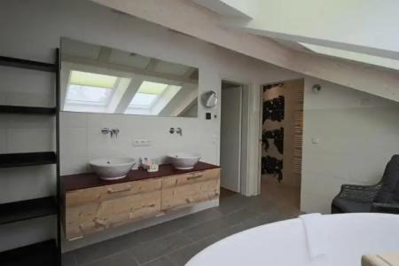 Hilleprandt - Adults Only - 36