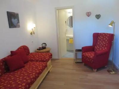 Hilleprandt - Adults Only - 1