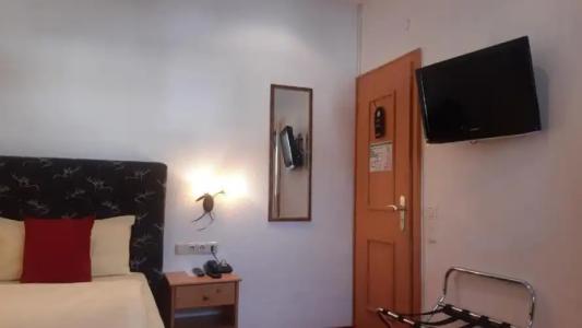 Hilleprandt - Adults Only - 17