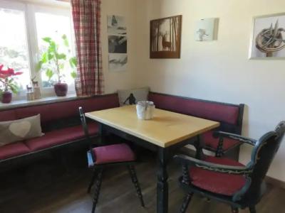 Hilleprandt - Adults Only - 12