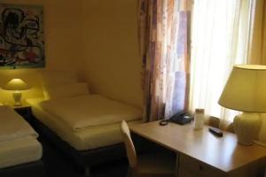 Löns Hotel Garni, Garbsen