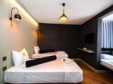 Deluxe Triple room with view