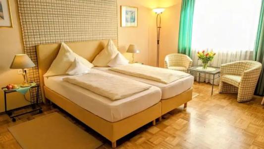 Ambient am Europakanal - 143