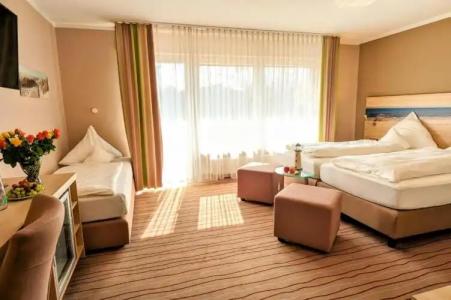 Ambient am Europakanal - 111