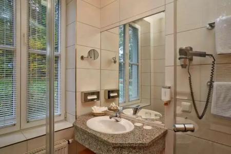 H+ & SPA Friedrichroda - 8