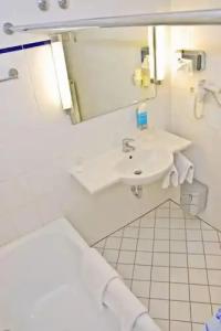 Trip Inn Minerva Frankfurt - 9