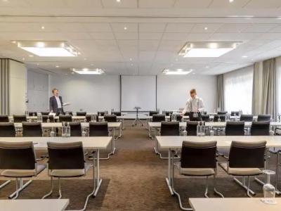 Novotel Frankfurt City - 13