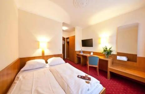 Primus Frankfurt Sachsenhausen - 42