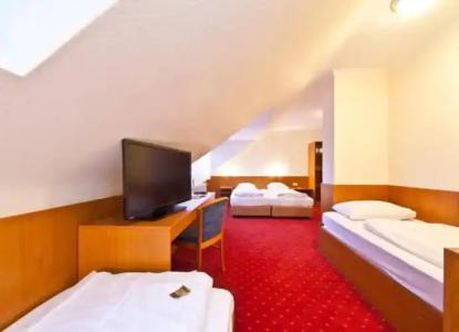 Primus Frankfurt Sachsenhausen - 37