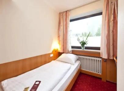 Primus Frankfurt Sachsenhausen - 49