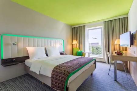 Park Inn by Radisson Frankfurt Airport - 91