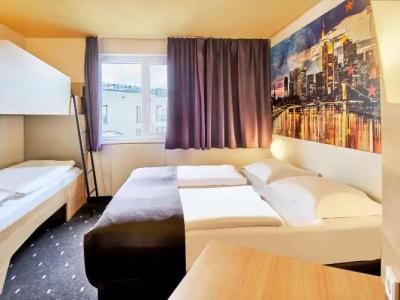 B&B Frankfurt City-Ost - 58