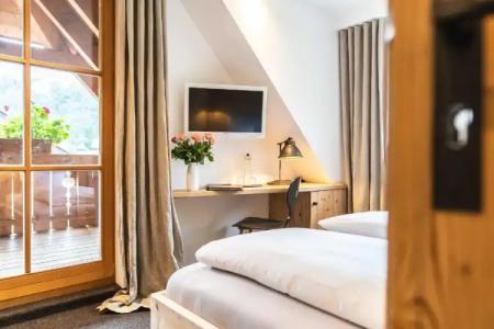 Blaue Gams ***S - 122