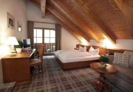 Blaue Gams ***S - 143