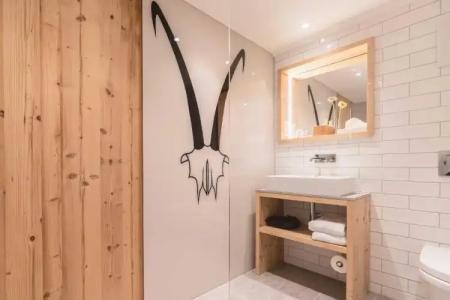 Blaue Gams ***S - 131